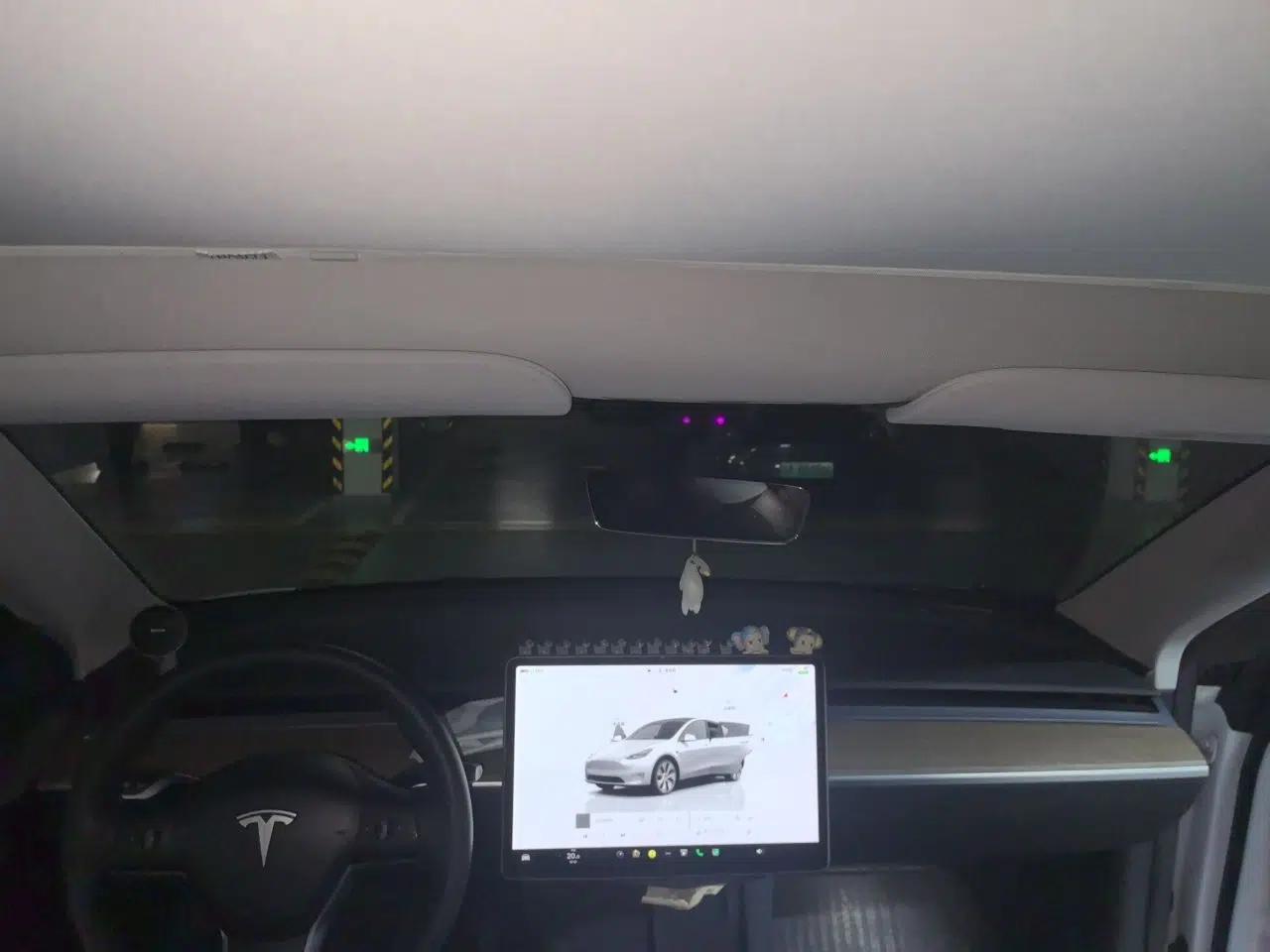 Tesla Model Y 2022 Rear-Wheel-Drive Version — миниатюра 18