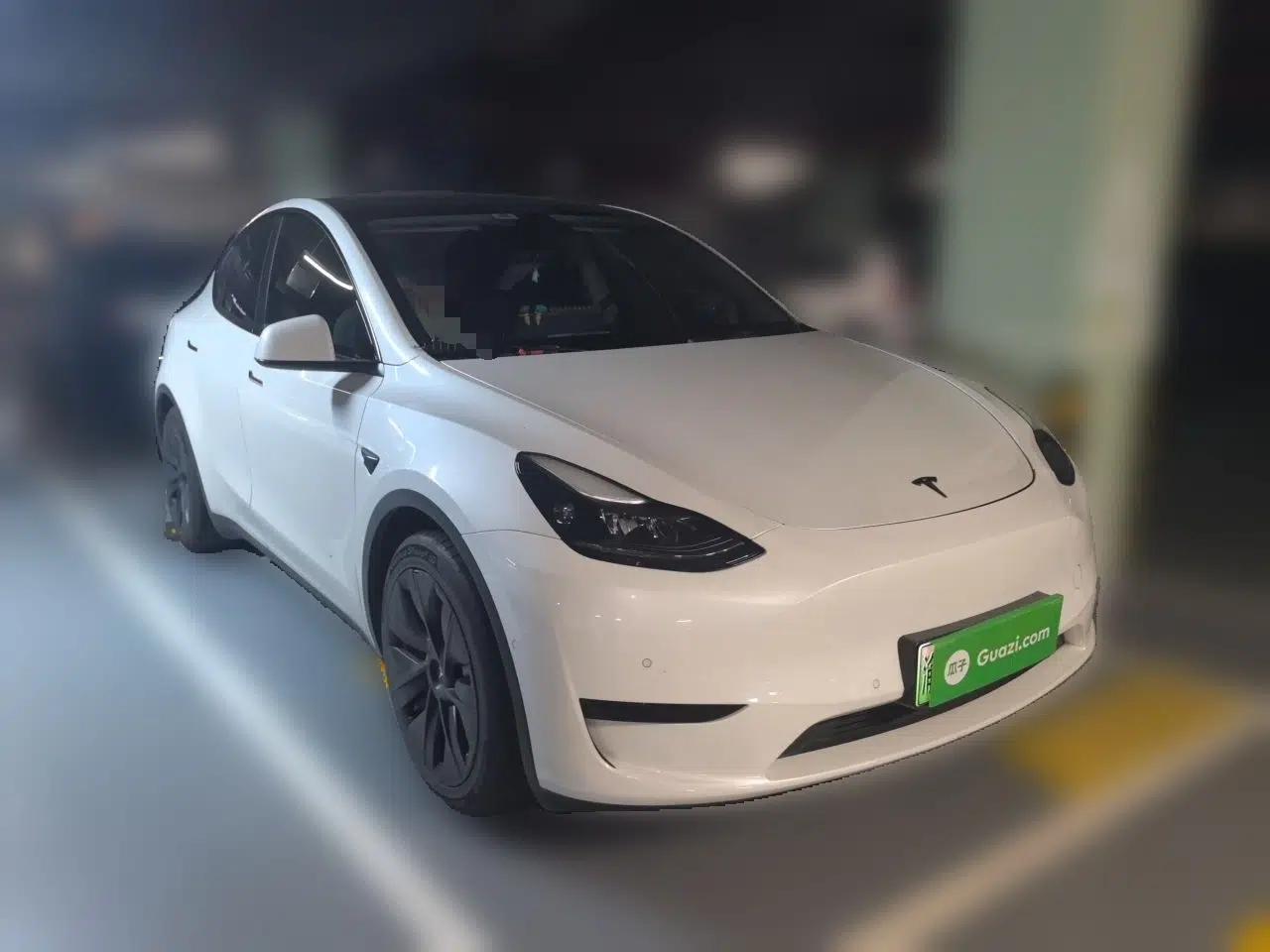 Tesla Model Y 2022 Rear-Wheel-Drive Version — миниатюра 3