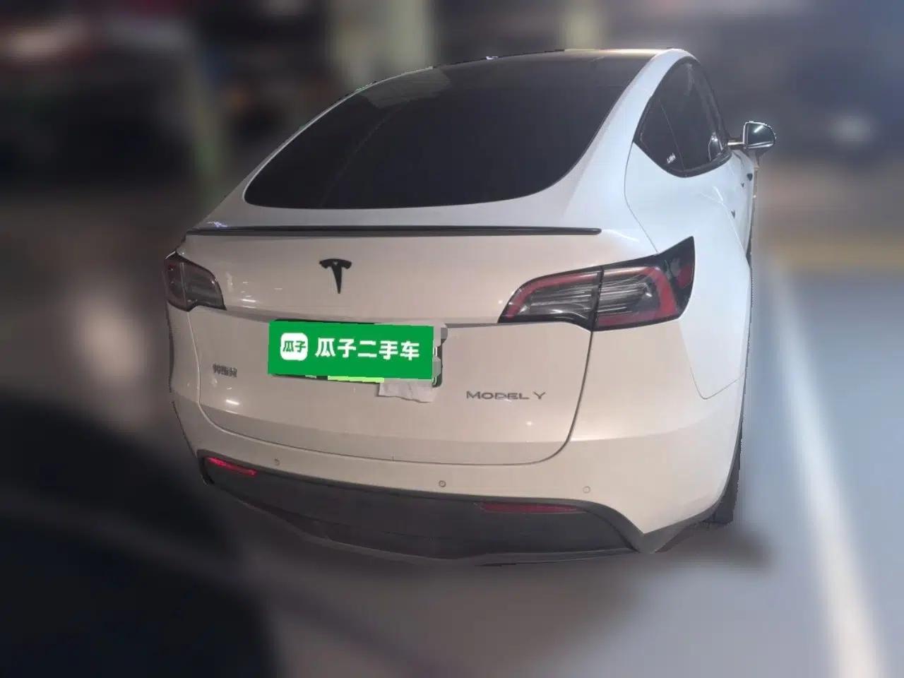 Tesla Model Y 2022 Rear-Wheel-Drive Version — миниатюра 5