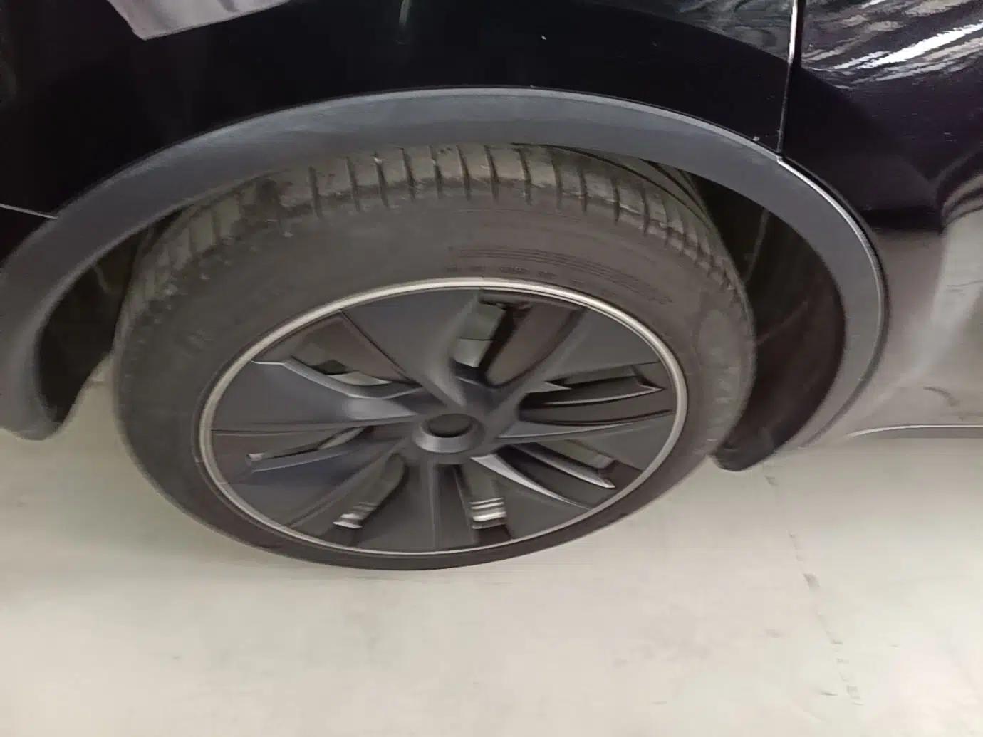 Tesla Model Y 2022 Revised Version Rear-Wheel Drive — миниатюра 16