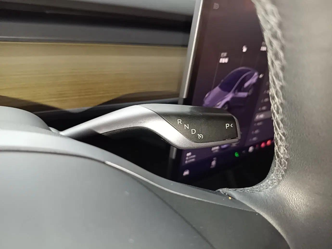 Tesla Model Y 2022 Revised Version Rear-Wheel Drive — миниатюра 21