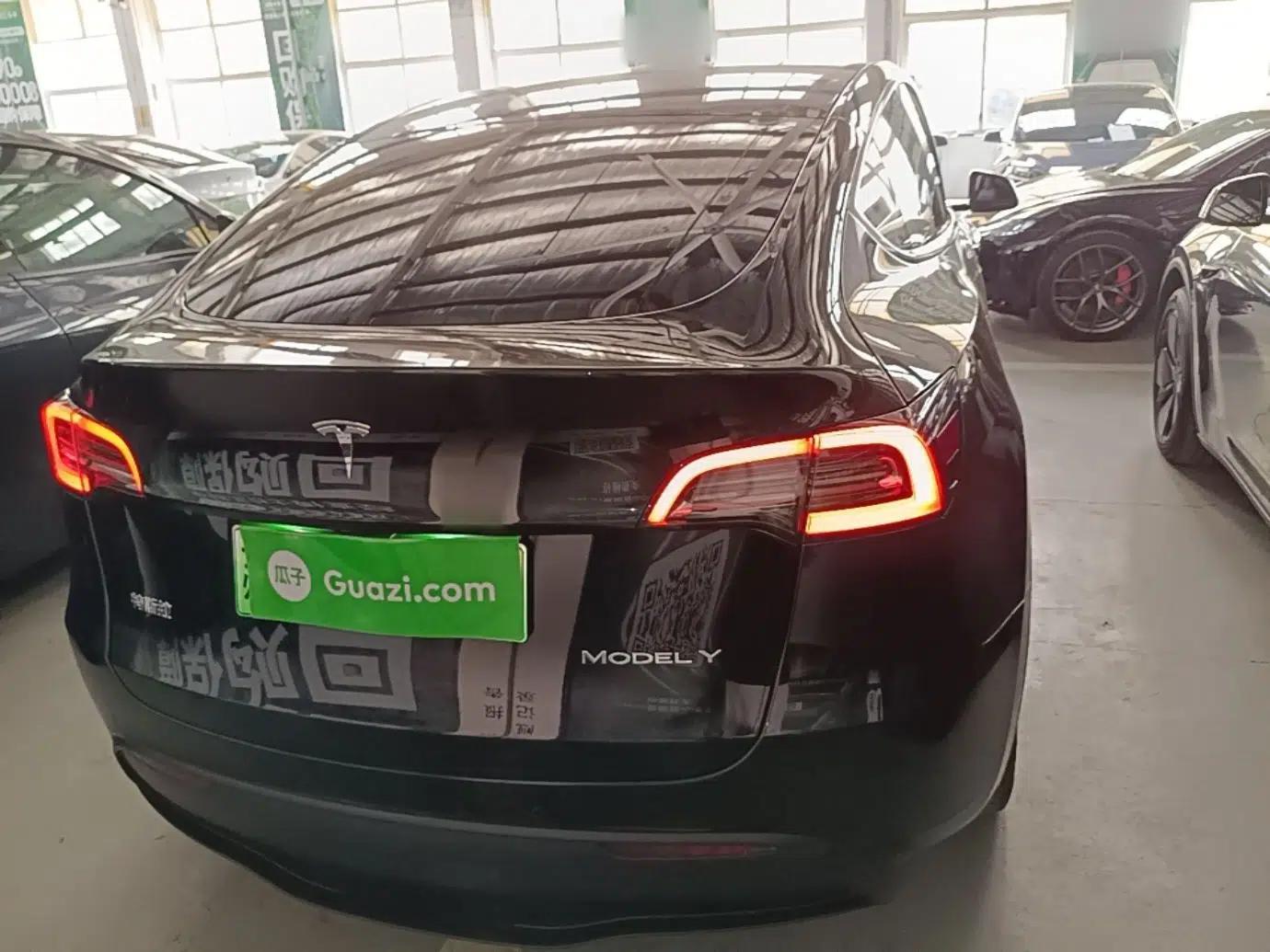 Tesla Model Y 2022 Revised Version Rear-Wheel Drive — миниатюра 5