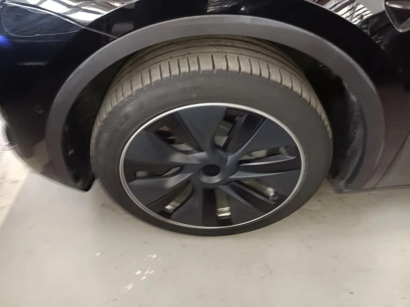 Tesla Model Y 2022 Revised Version Rear-Wheel Drive — миниатюра 10