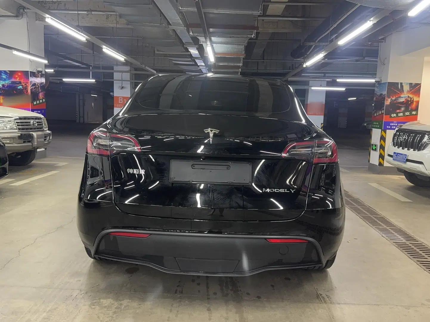 Tesla Model Y 2022 Rear-Wheel-Drive Version — миниатюра 5