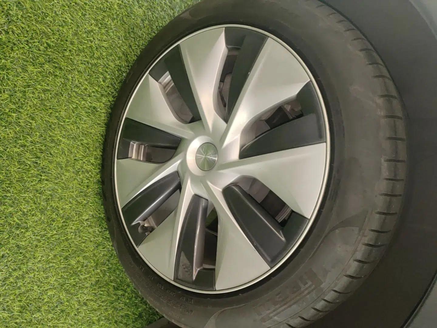 Tesla Model Y 2021 Standard Range Rear-Wheel Drive Version — миниатюра 11