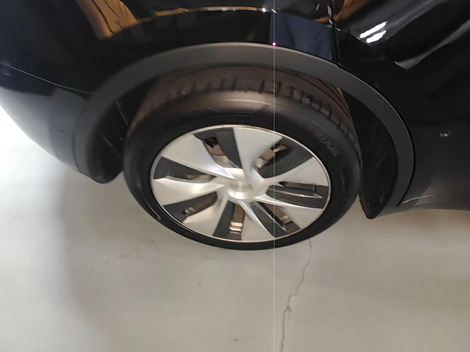 Tesla Model Y 2022 Rear-Wheel-Drive Version — миниатюра 11