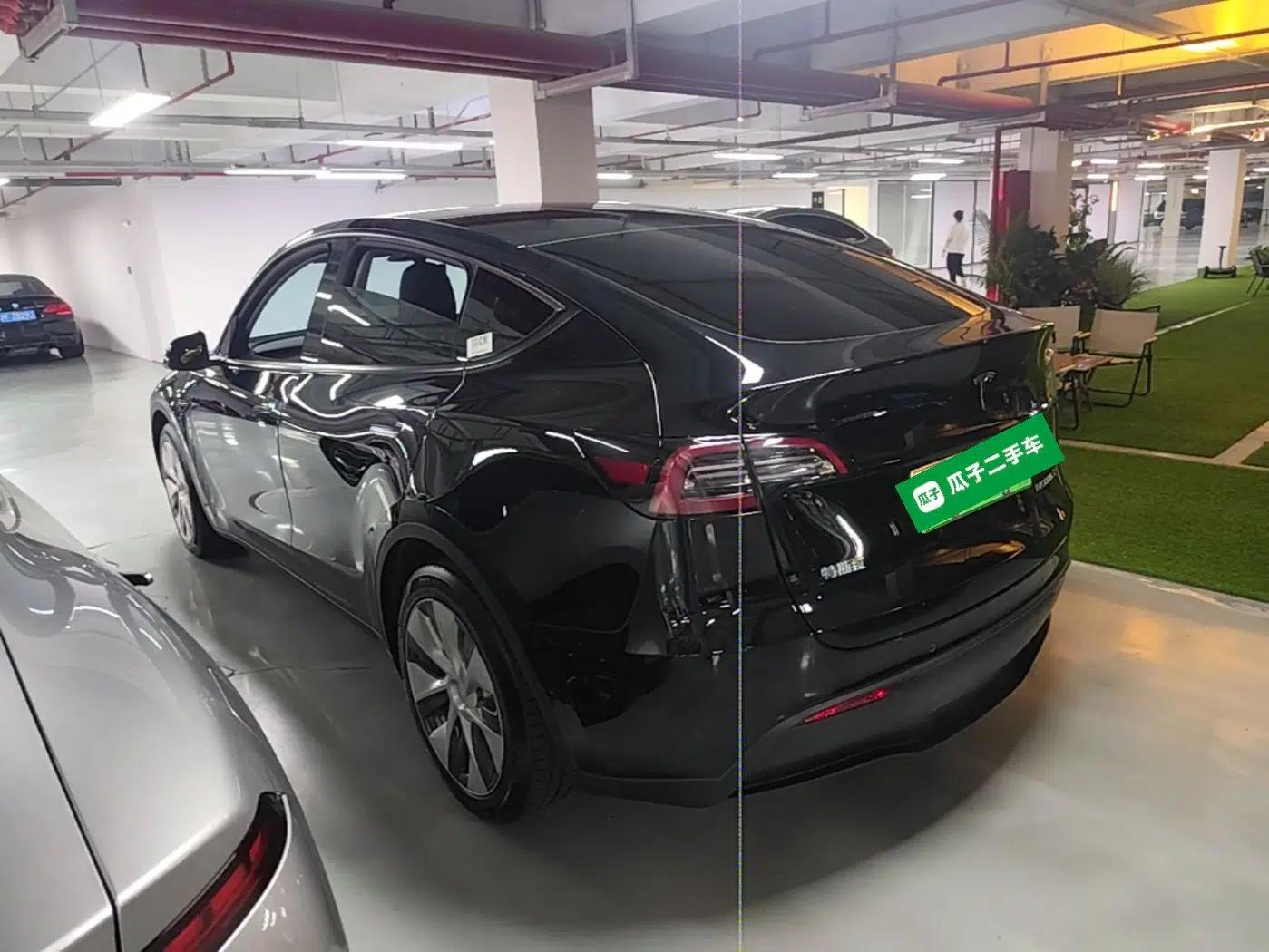Tesla Model Y 2022 Rear-Wheel-Drive Version — миниатюра 4