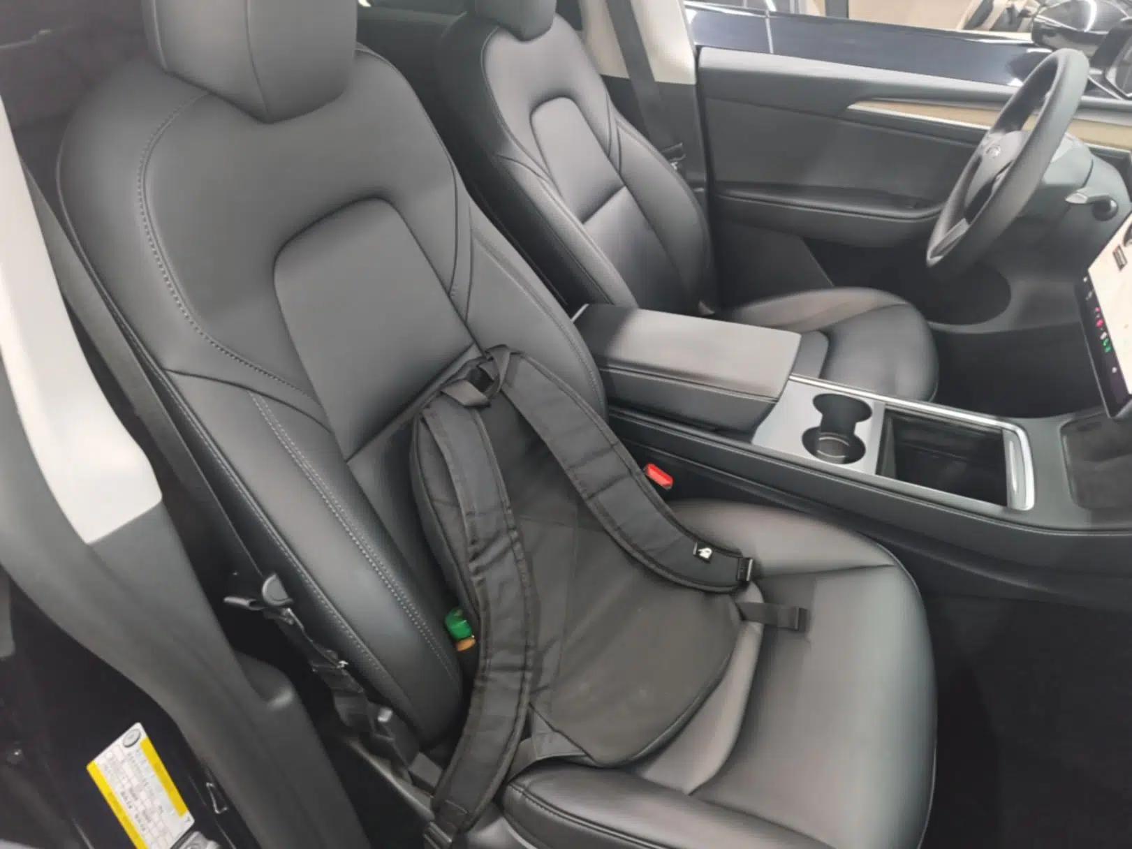 Tesla Model Y 2021 Long-Range All-Wheel-Drive Version — миниатюра 19