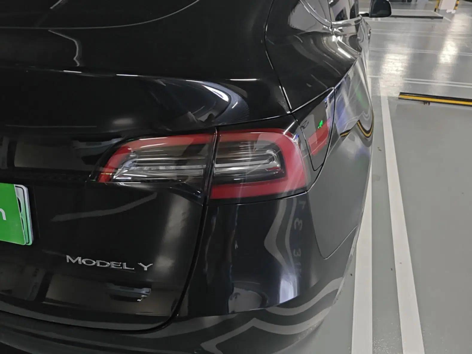 Tesla Model Y 2021 Standard Range Rear-Wheel Drive Version — миниатюра 14