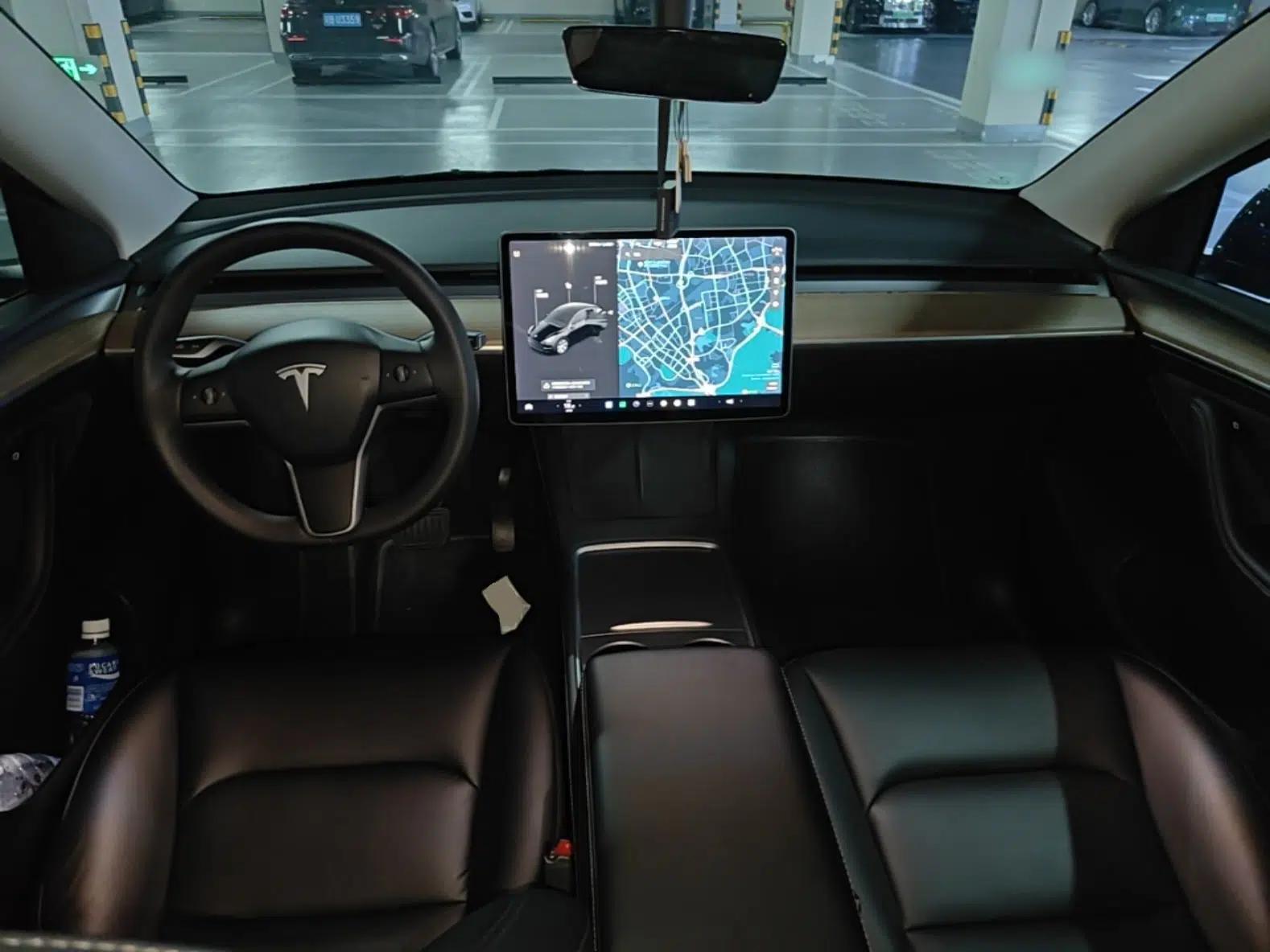 Tesla Model Y 2021 Standard Range Rear-Wheel Drive Version — миниатюра 17