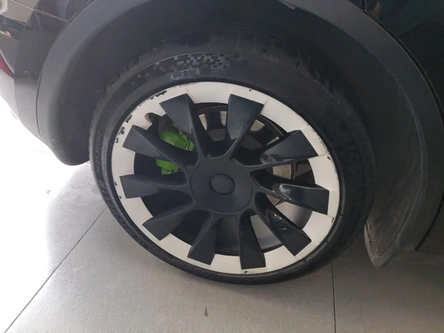 Tesla Model Y 2021 Standard Range Rear-Wheel Drive Version — миниатюра 11