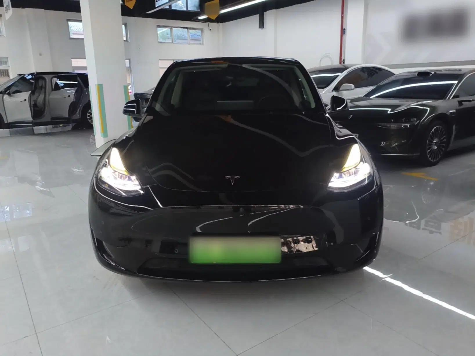 Tesla Model Y 2022 Rear-Wheel-Drive Version — миниатюра 2