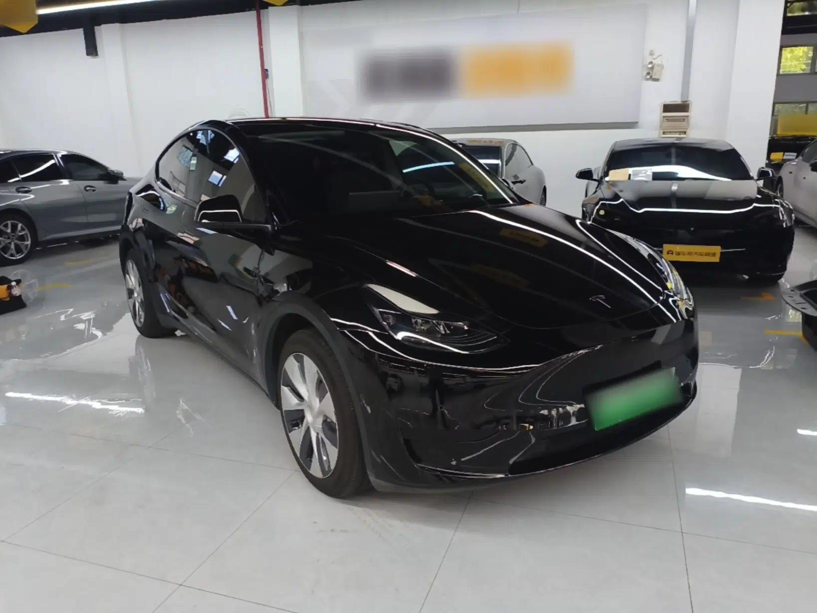 Tesla Model Y 2022 Rear-Wheel-Drive Version — миниатюра 3