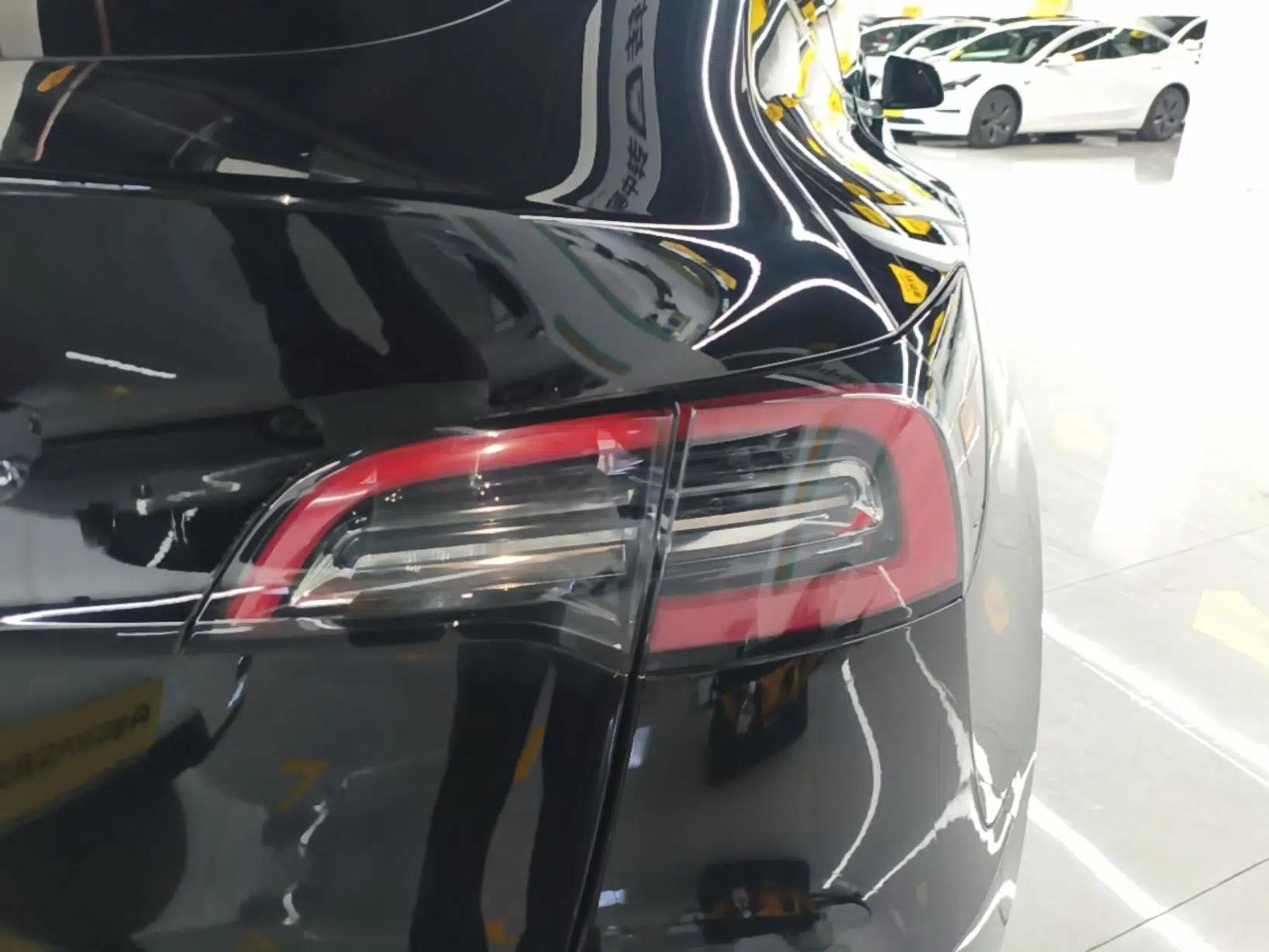 Tesla Model Y 2022 Rear-Wheel-Drive Version — миниатюра 9