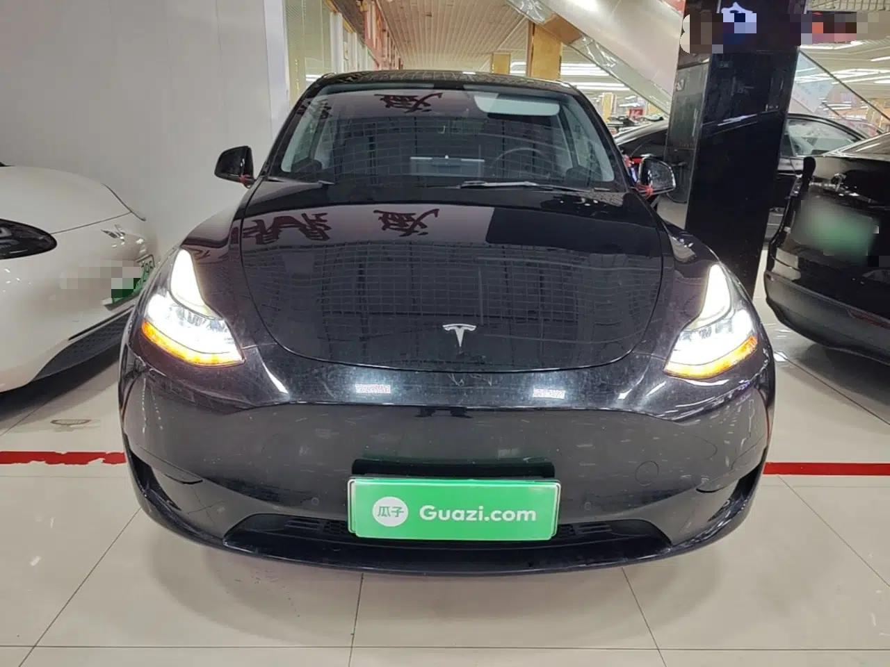 Tesla Model Y 2022 Rear-Wheel-Drive Version — миниатюра 2