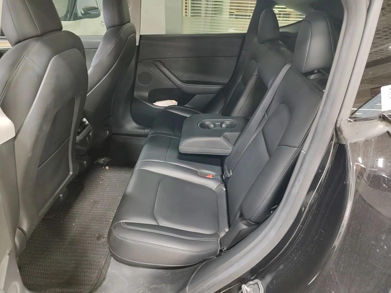 Tesla Model Y 2022 Rear-Wheel-Drive Version — миниатюра 20
