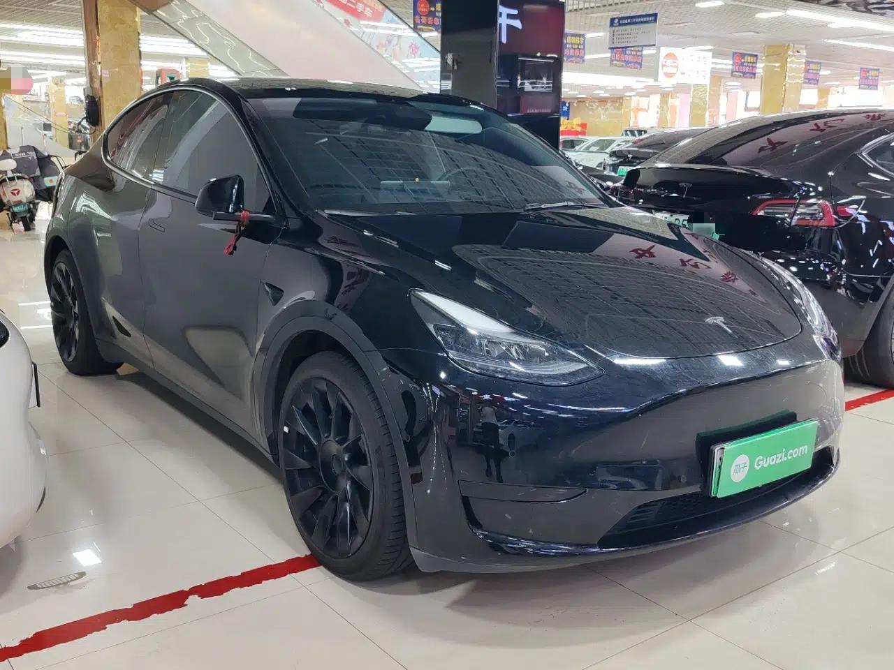 Tesla Model Y 2022 Rear-Wheel-Drive Version — миниатюра 3