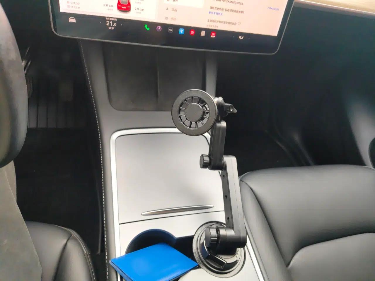 Tesla Model Y 2021 Long-Range All-Wheel-Drive Version — миниатюра 14