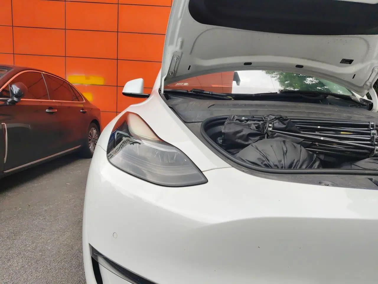 Tesla Model Y 2021 Long-Range All-Wheel-Drive Version — миниатюра 7
