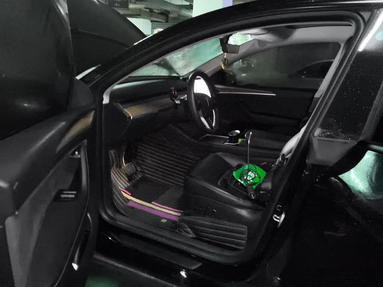 Tesla Model Y 2021 Standard Range Rear-Wheel Drive Version — миниатюра 16