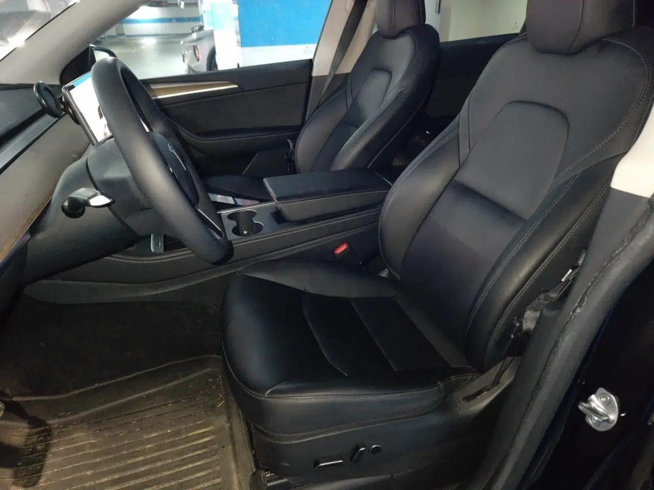 Tesla Model Y 2022 Revised Version Rear-Wheel Drive — миниатюра 15