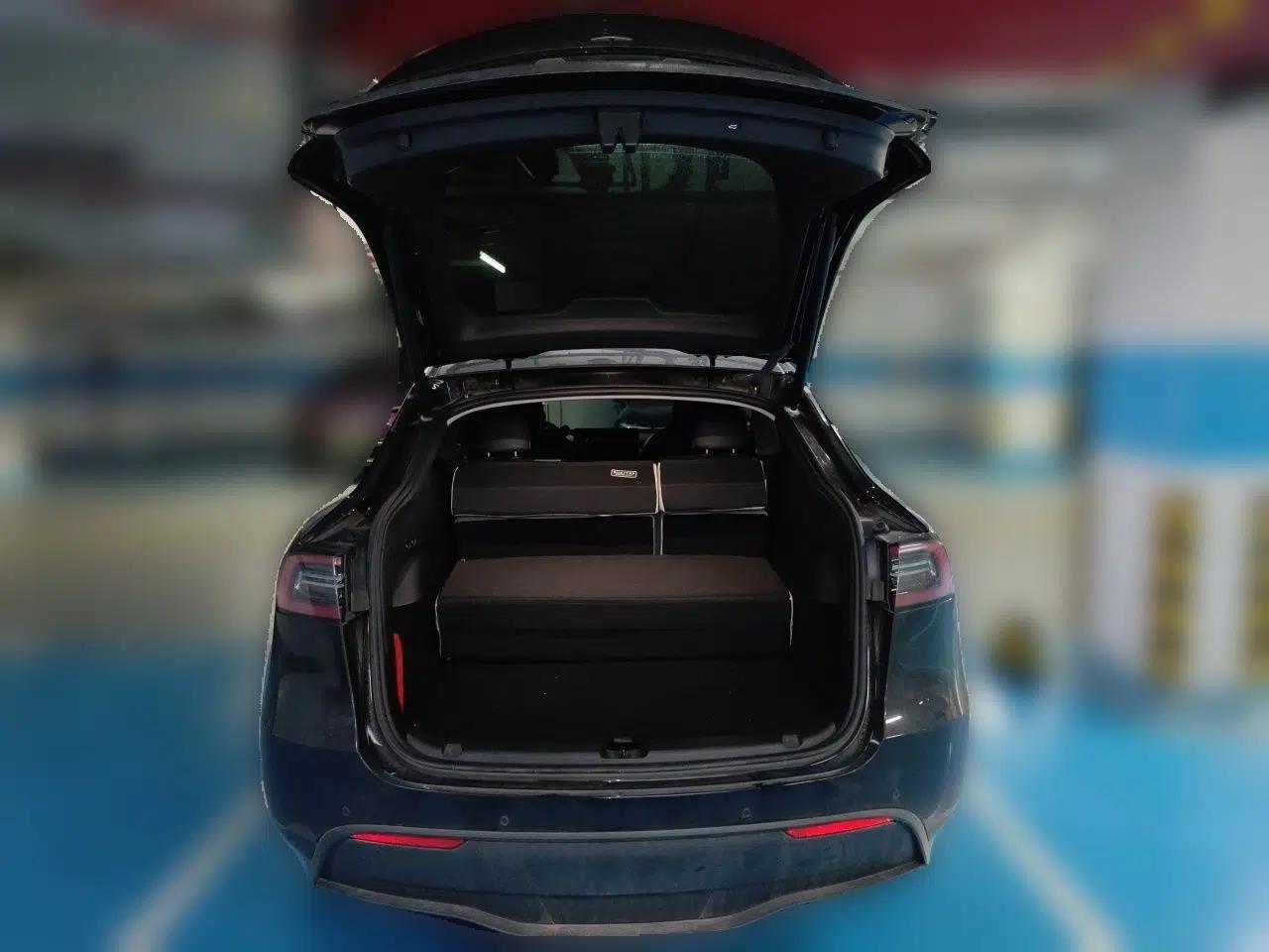 Tesla Model Y 2022 Revised Version Rear-Wheel Drive — миниатюра 19