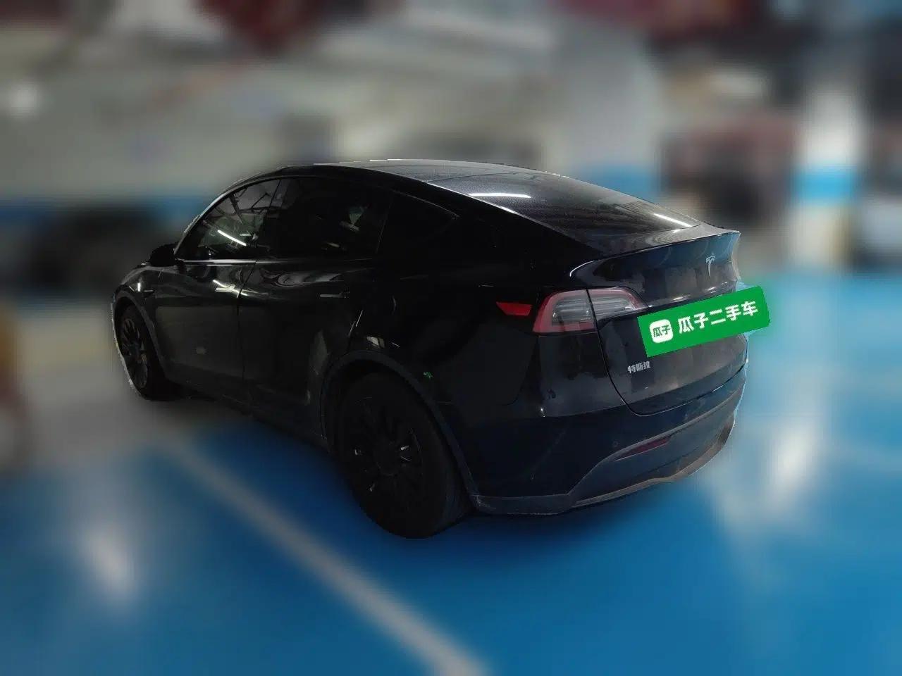 Tesla Model Y 2022 Revised Version Rear-Wheel Drive — миниатюра 4