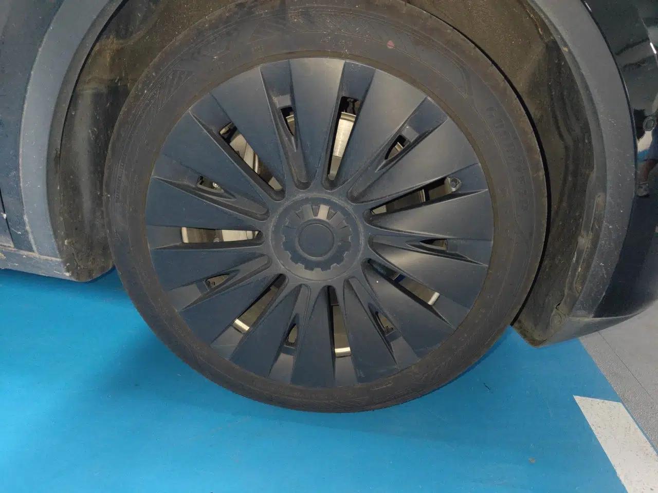 Tesla Model Y 2022 Revised Version Rear-Wheel Drive — миниатюра 8
