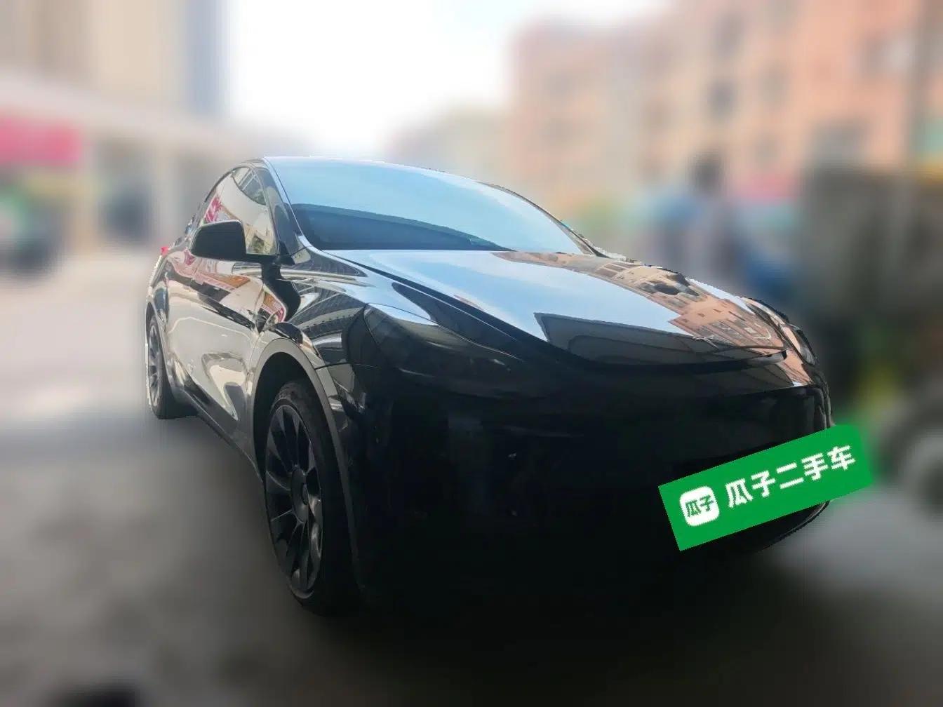 Tesla Model Y 2021 Long-Range All-Wheel-Drive Version 3D7 — миниатюра 3