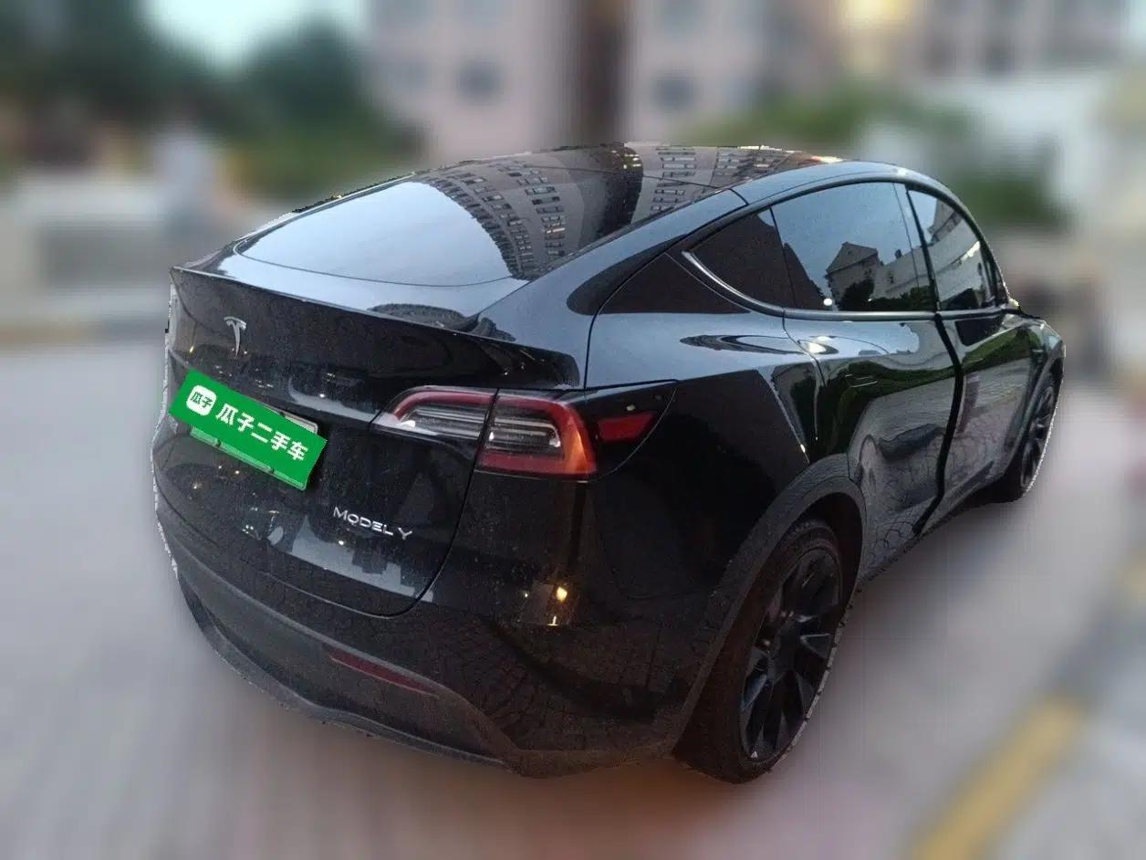 Tesla Model Y 2022 Rear-Wheel-Drive Version — миниатюра 4