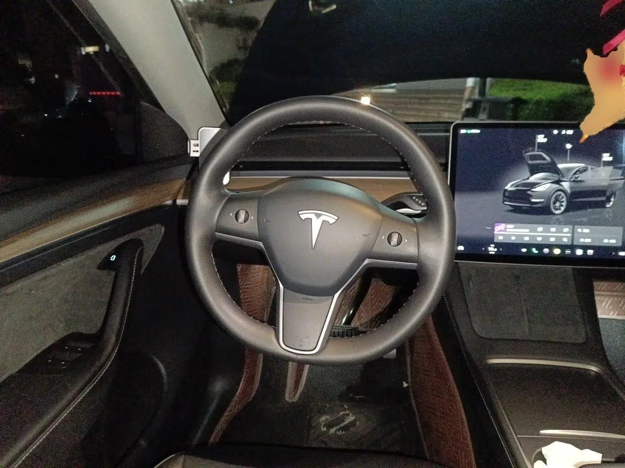 Tesla Model Y 2022 Rear-Wheel-Drive Version — миниатюра 7