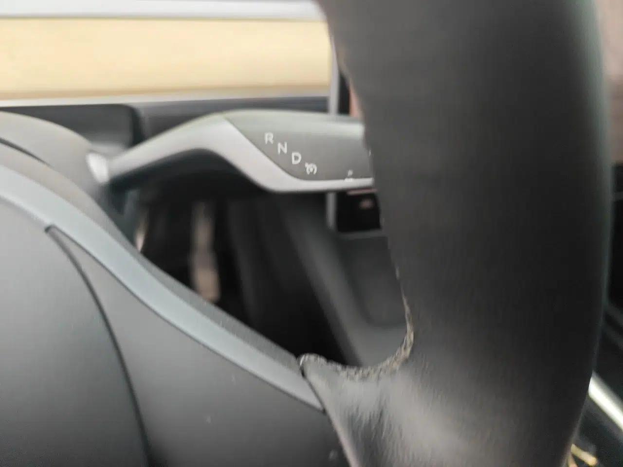Tesla Model Y 2022 Revised Version Rear-Wheel Drive — миниатюра 14