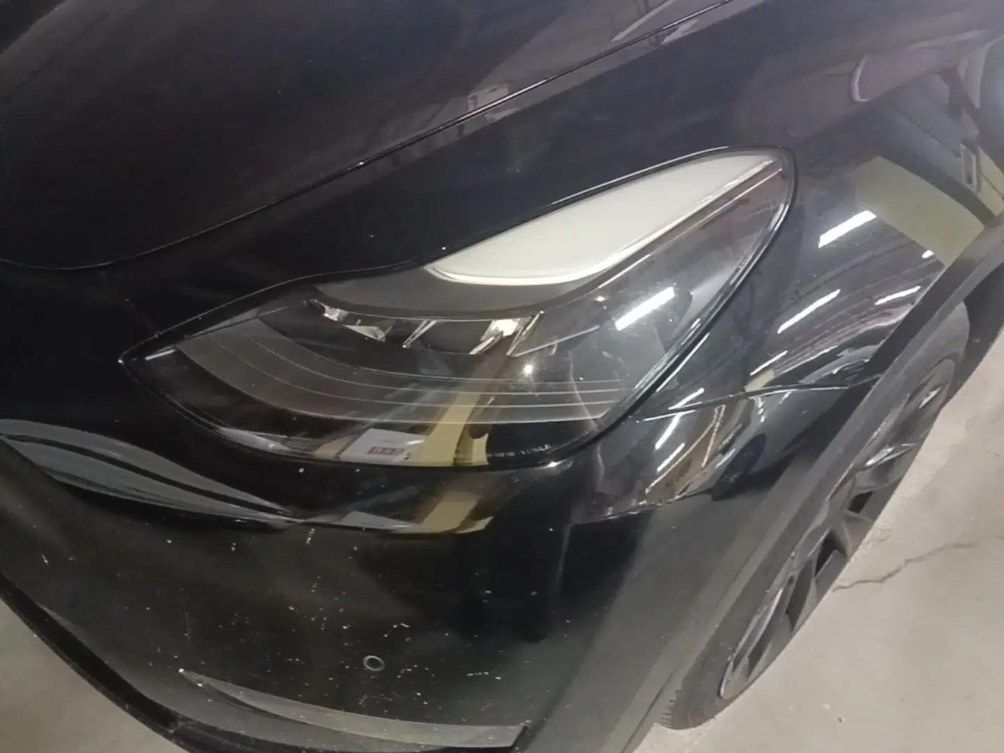 Tesla Model Y 2021 Long-Range All-Wheel-Drive Version 3D7 — миниатюра 8