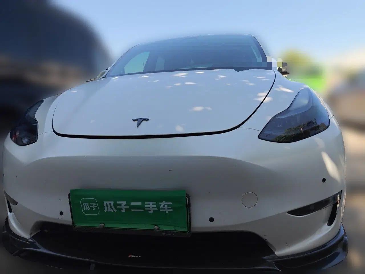 Tesla Model Y 2022 Long-Range All-Wheel-Drive Version — миниатюра 2
