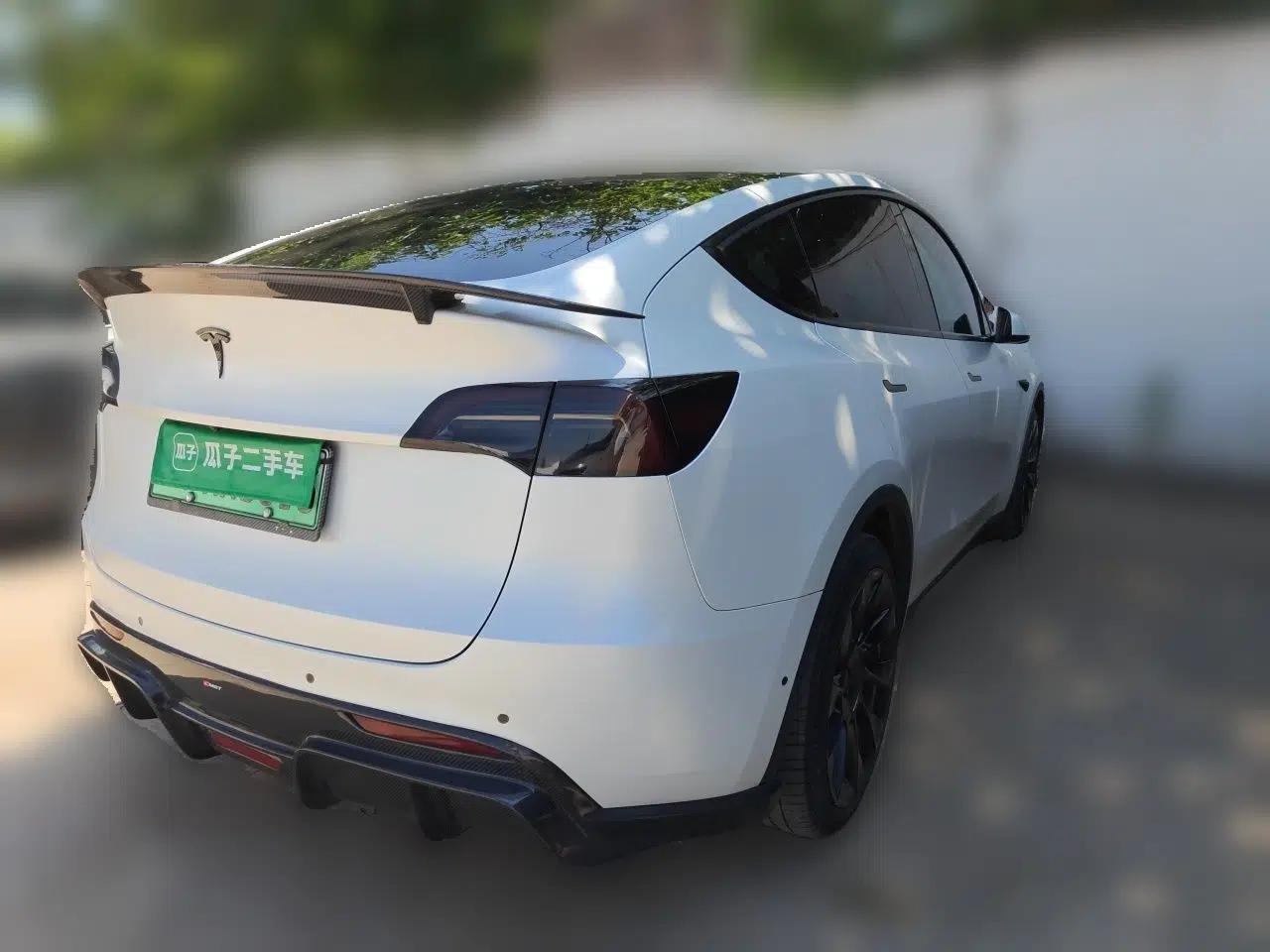 Tesla Model Y 2022 Long-Range All-Wheel-Drive Version — миниатюра 6