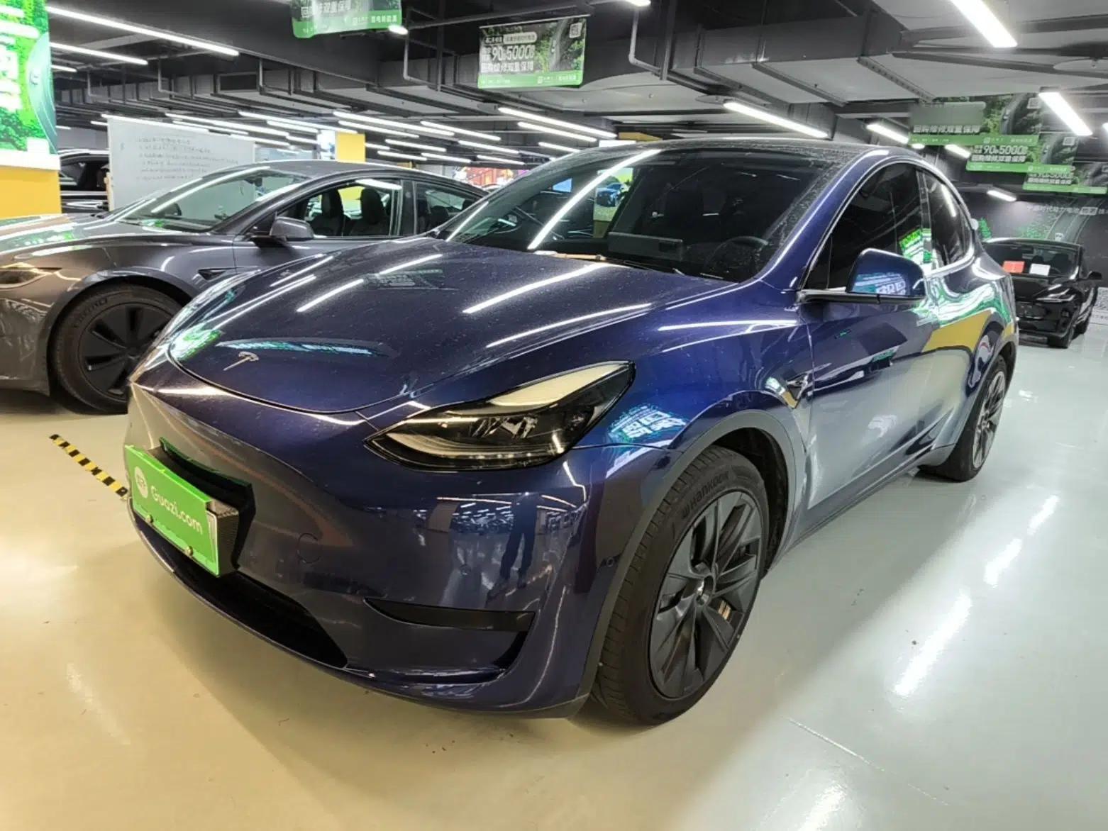 Tesla Model Y 2022 Rear-Wheel-Drive Version — миниатюра 1