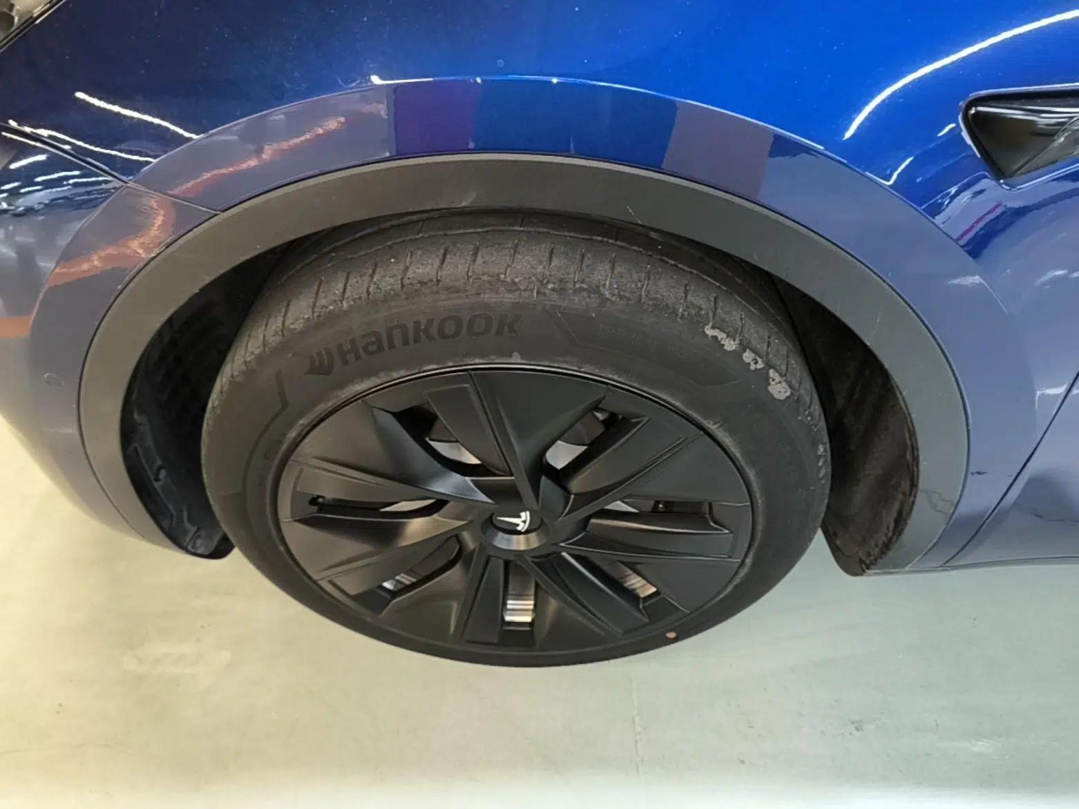 Tesla Model Y 2022 Rear-Wheel-Drive Version — миниатюра 10