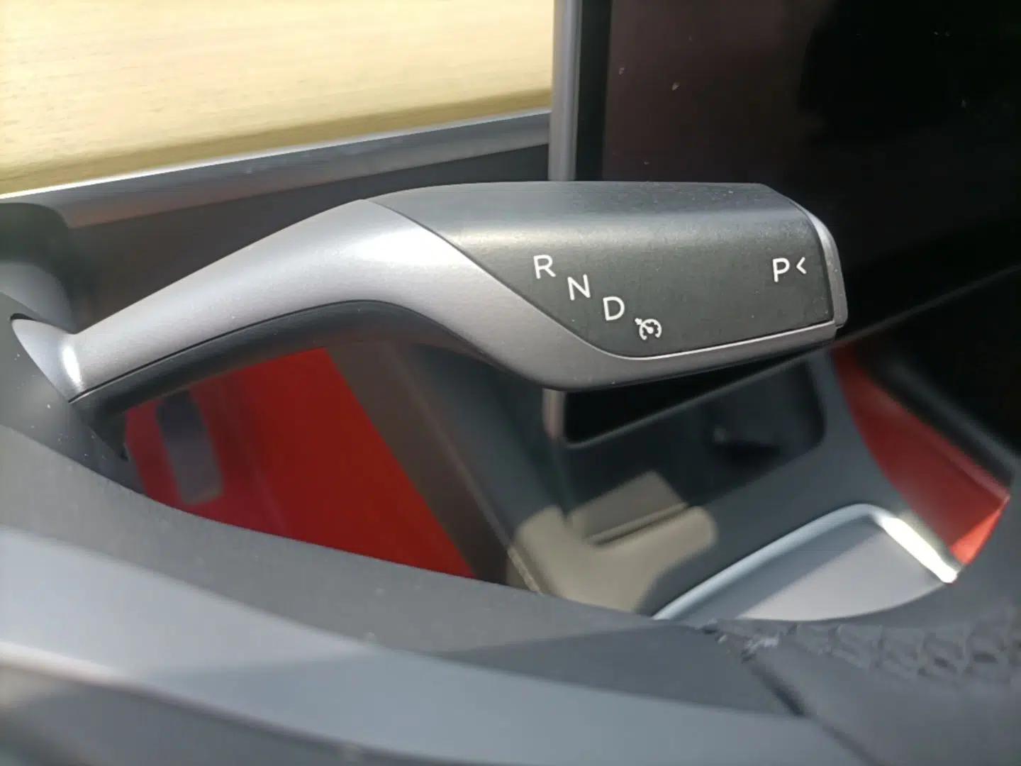 Tesla Model Y 2022 Revised Version Rear-Wheel Drive — миниатюра 16