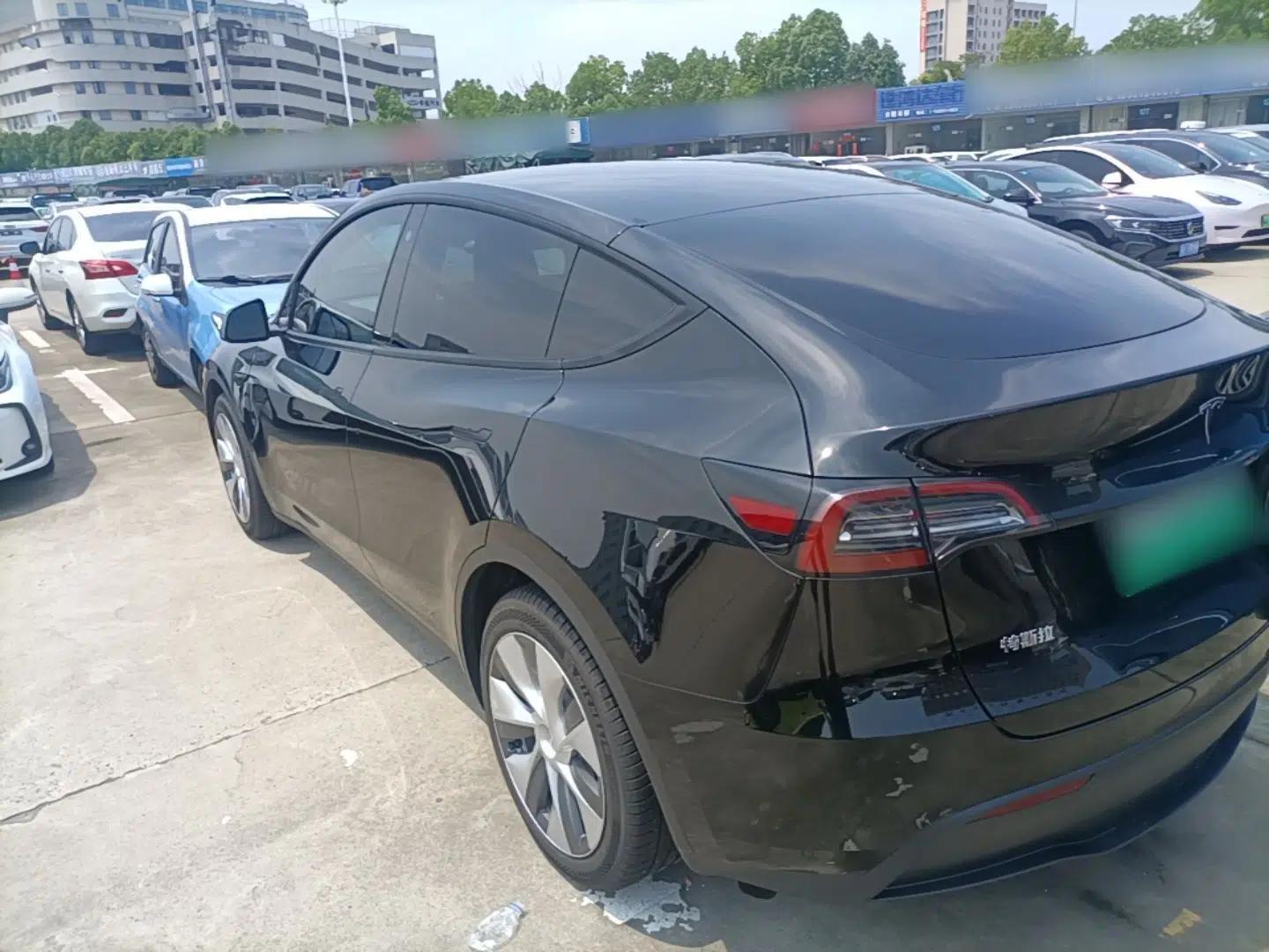 Tesla Model Y 2022 Revised Version Rear-Wheel Drive — миниатюра 4