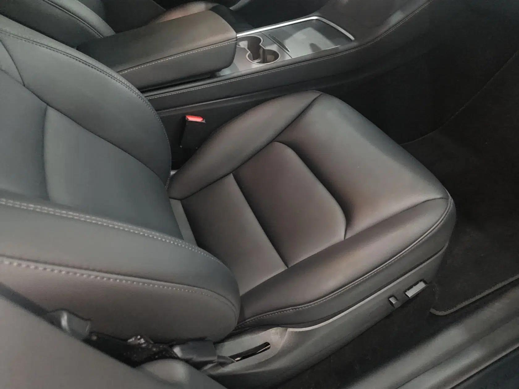 Tesla Model Y 2022 Rear-Wheel-Drive Version — миниатюра 19