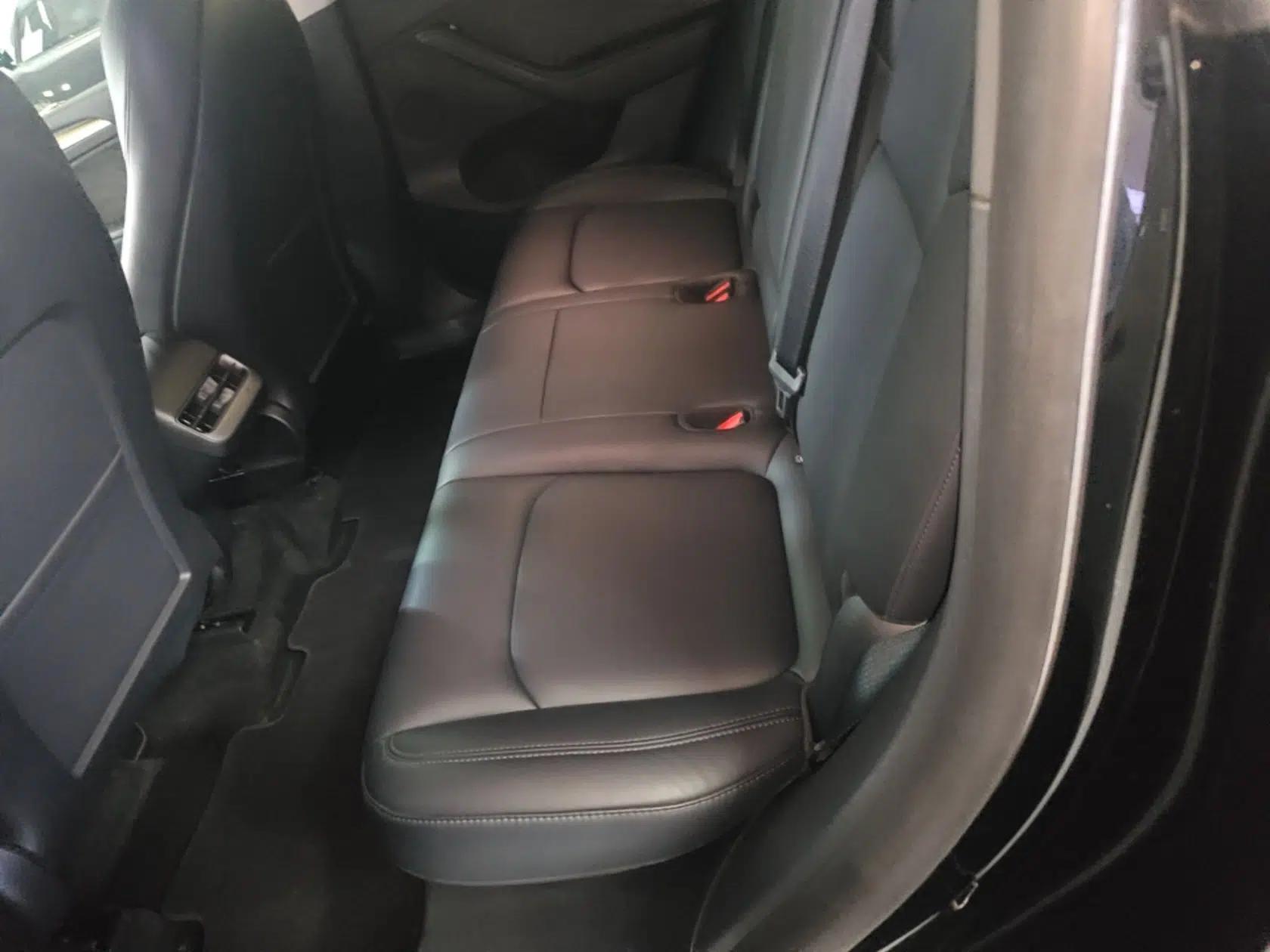 Tesla Model Y 2022 Rear-Wheel-Drive Version — миниатюра 20