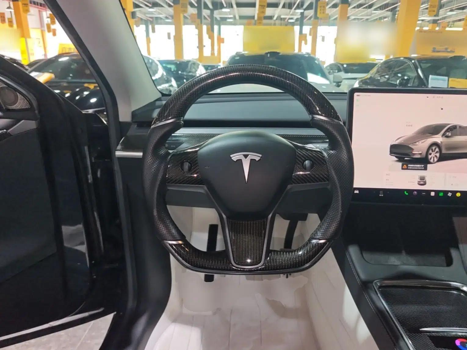 Tesla Model Y 2022 Revised Version Rear-Wheel Drive — миниатюра 13