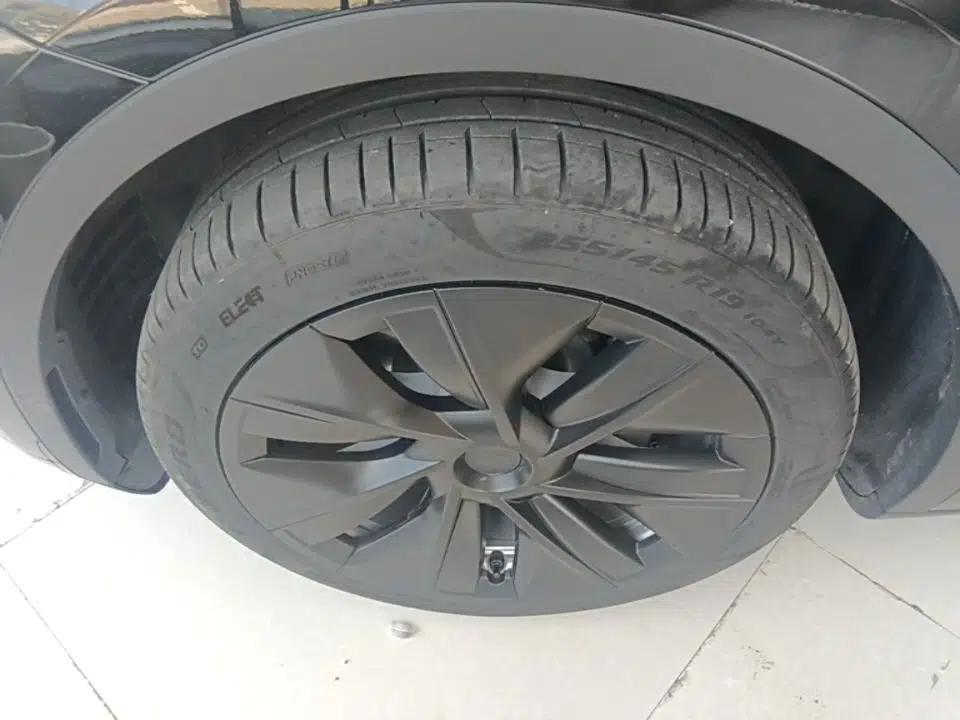 Tesla Model Y 2022 Revised Version Rear-Wheel Drive — миниатюра 15
