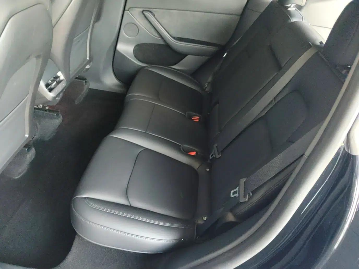 Tesla Model Y 2022 Revised Version Rear-Wheel Drive — миниатюра 20