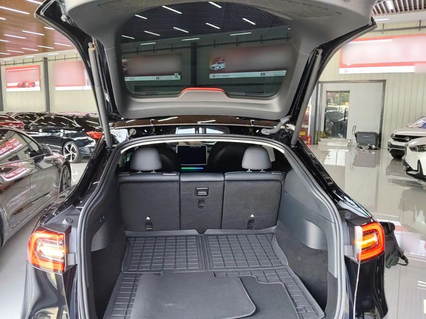 Tesla Model Y 2022 Revised Version Rear-Wheel Drive — миниатюра 22