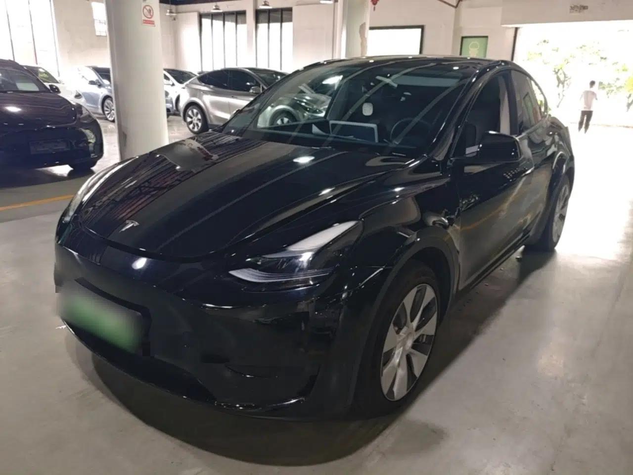 Tesla Model Y 2022 Revised Version Rear-Wheel Drive — миниатюра 1
