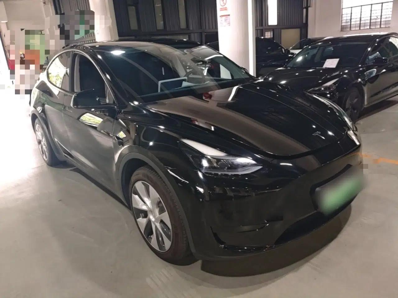 Tesla Model Y 2022 Revised Version Rear-Wheel Drive — миниатюра 3