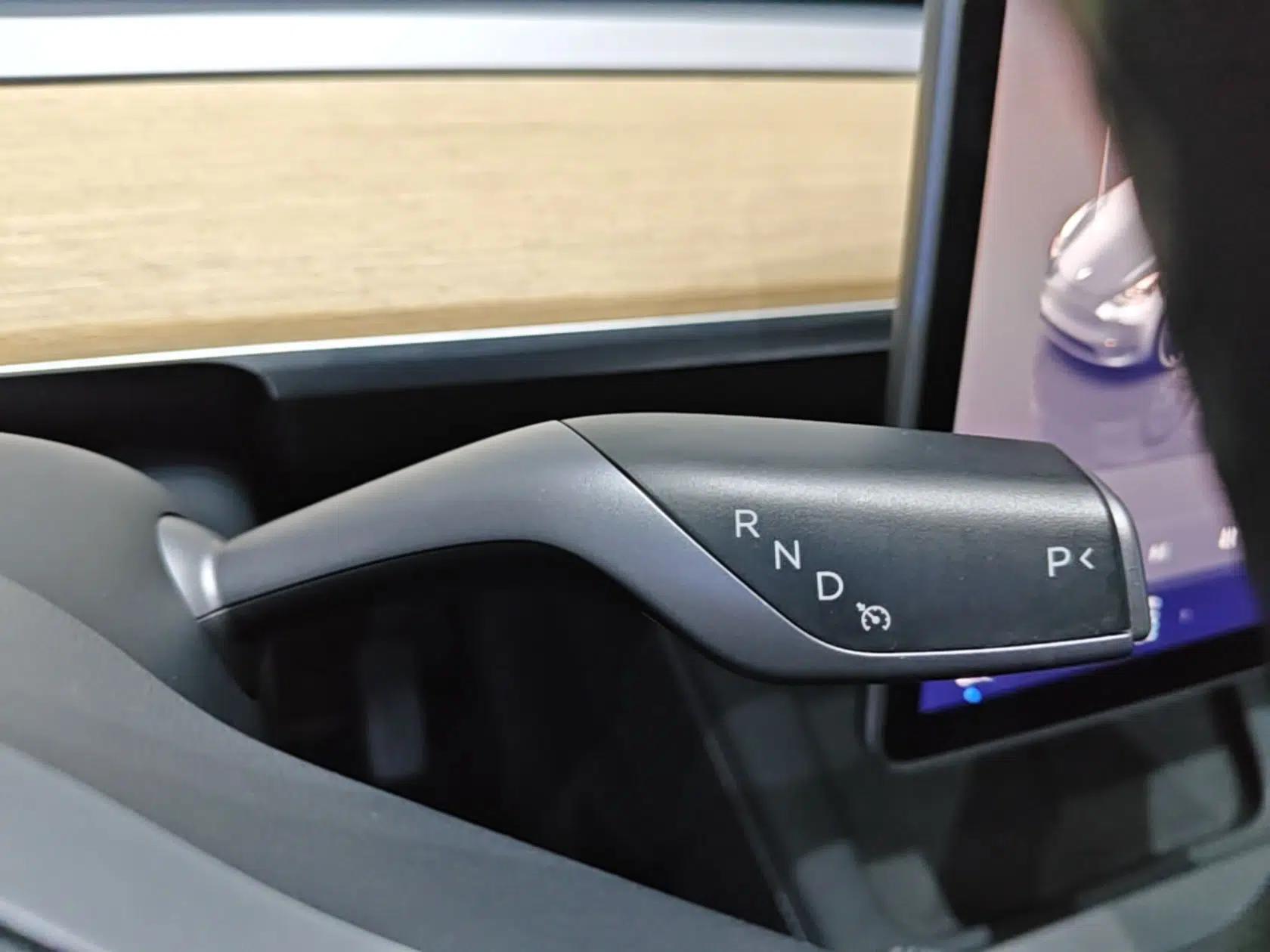 Tesla Model Y 2022 Revised Version Rear-Wheel Drive — миниатюра 16