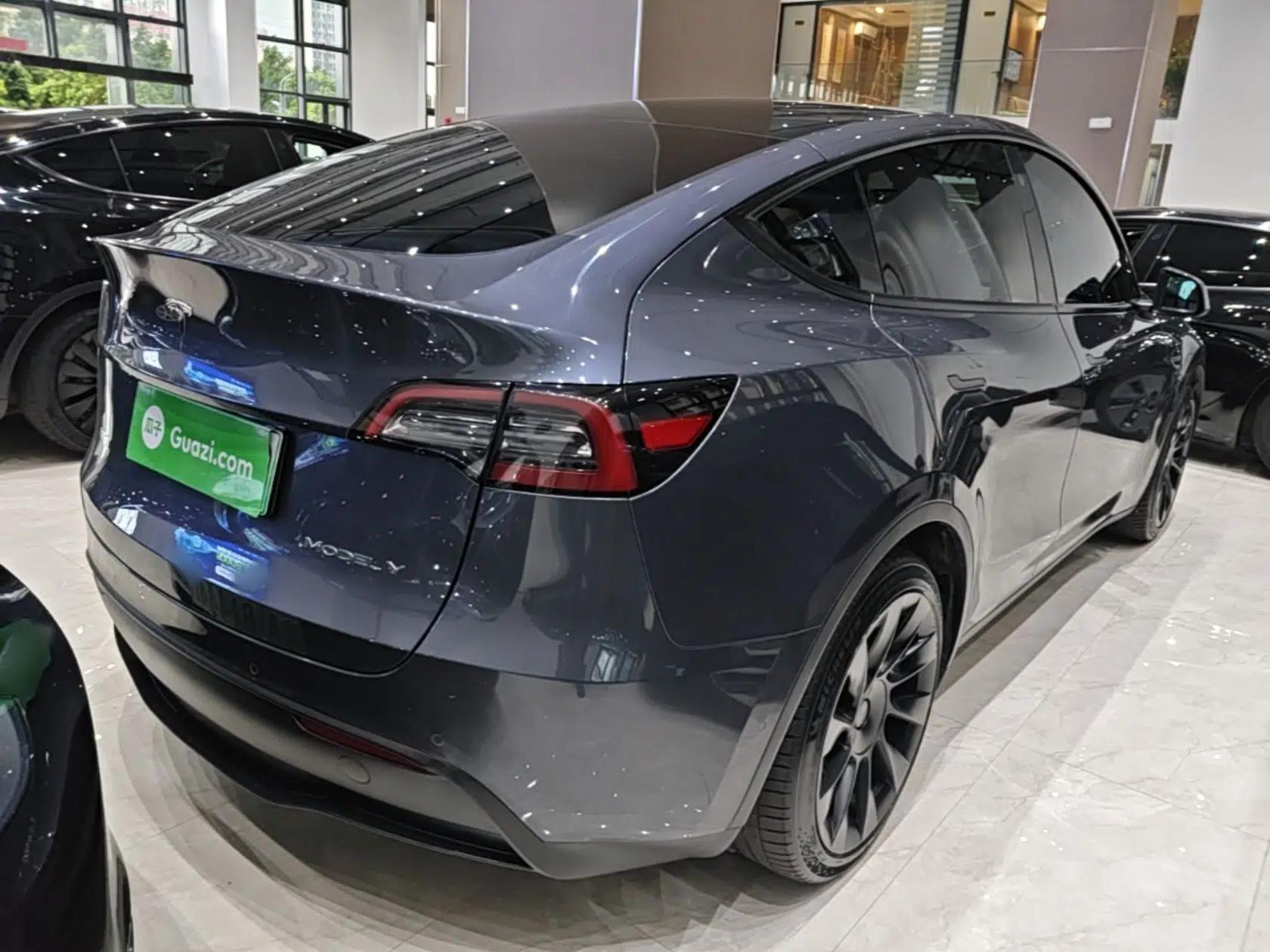 Tesla Model Y 2022 Revised Version Rear-Wheel Drive — миниатюра 6