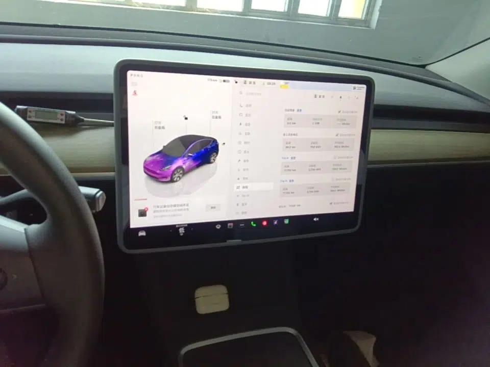 Tesla Model Y 2022 Revised Version Rear-Wheel Drive — миниатюра 15